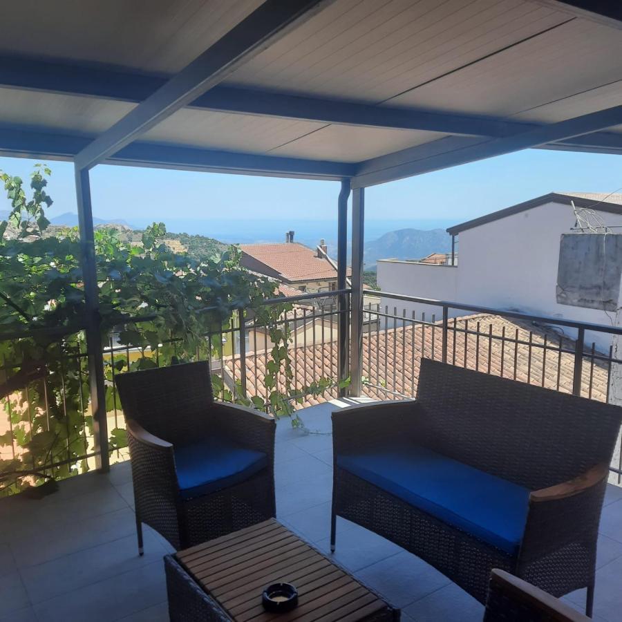 Affittacamere Il Vicoletto Aria Ona Villagrande Strisaili Exteriér fotografie