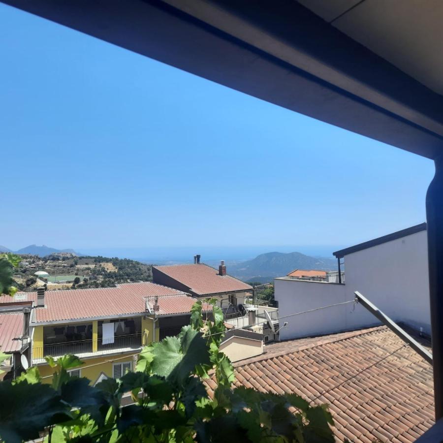Affittacamere Il Vicoletto Aria Ona Villagrande Strisaili Exteriér fotografie