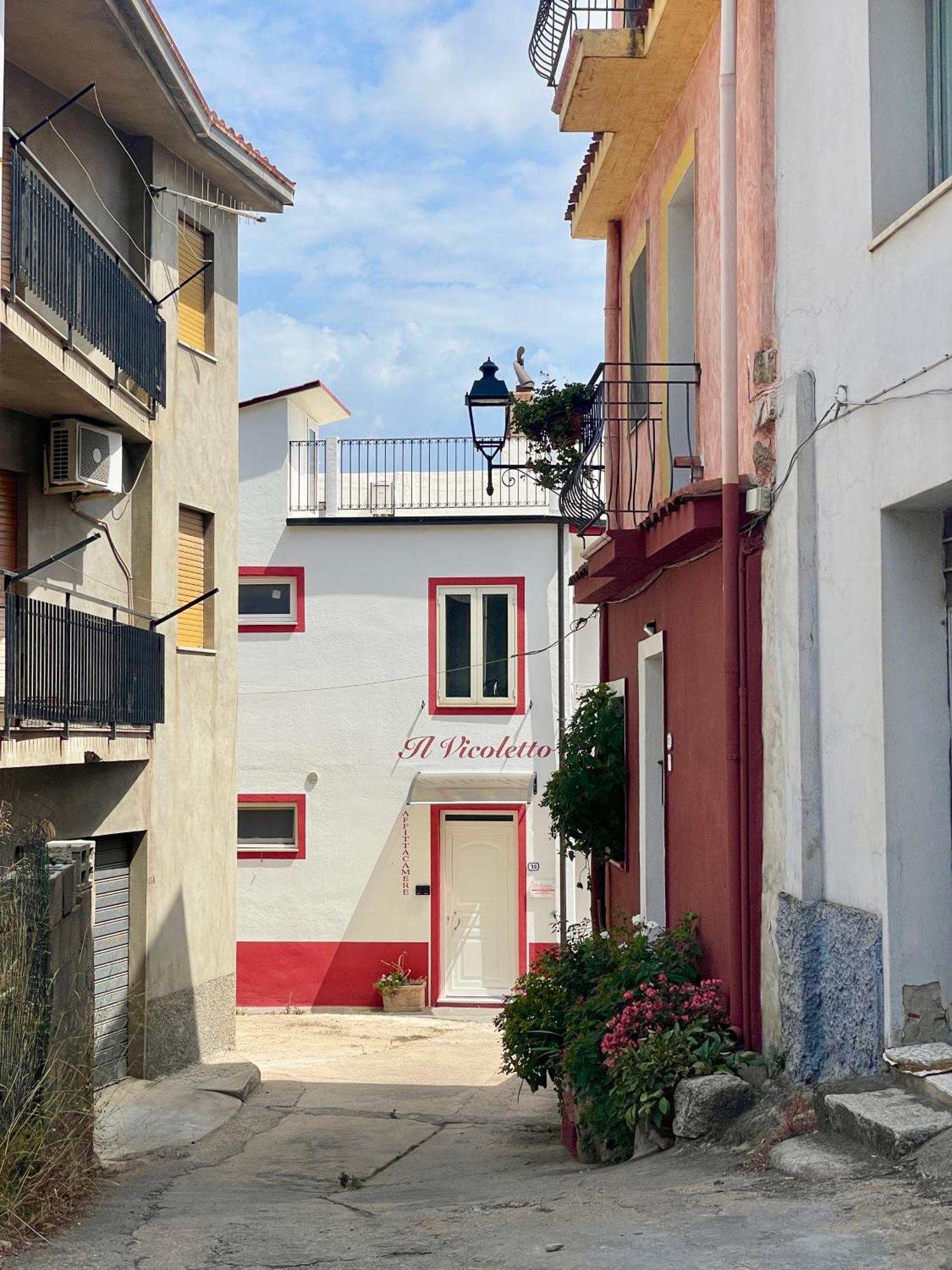 Affittacamere Il Vicoletto Aria Ona Villagrande Strisaili Exteriér fotografie
